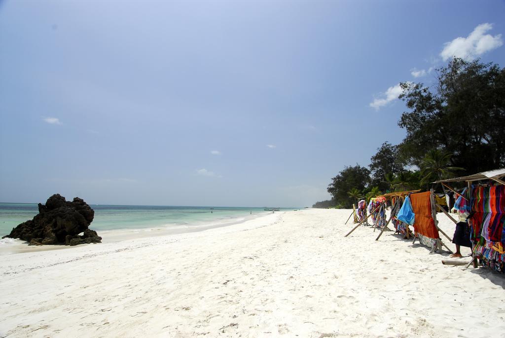 Turtle Bay Beach Club Hotel Watamu Exterior photo