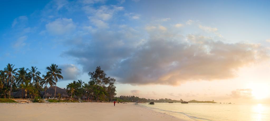 Turtle Bay Beach Club Hotel Watamu Exterior photo